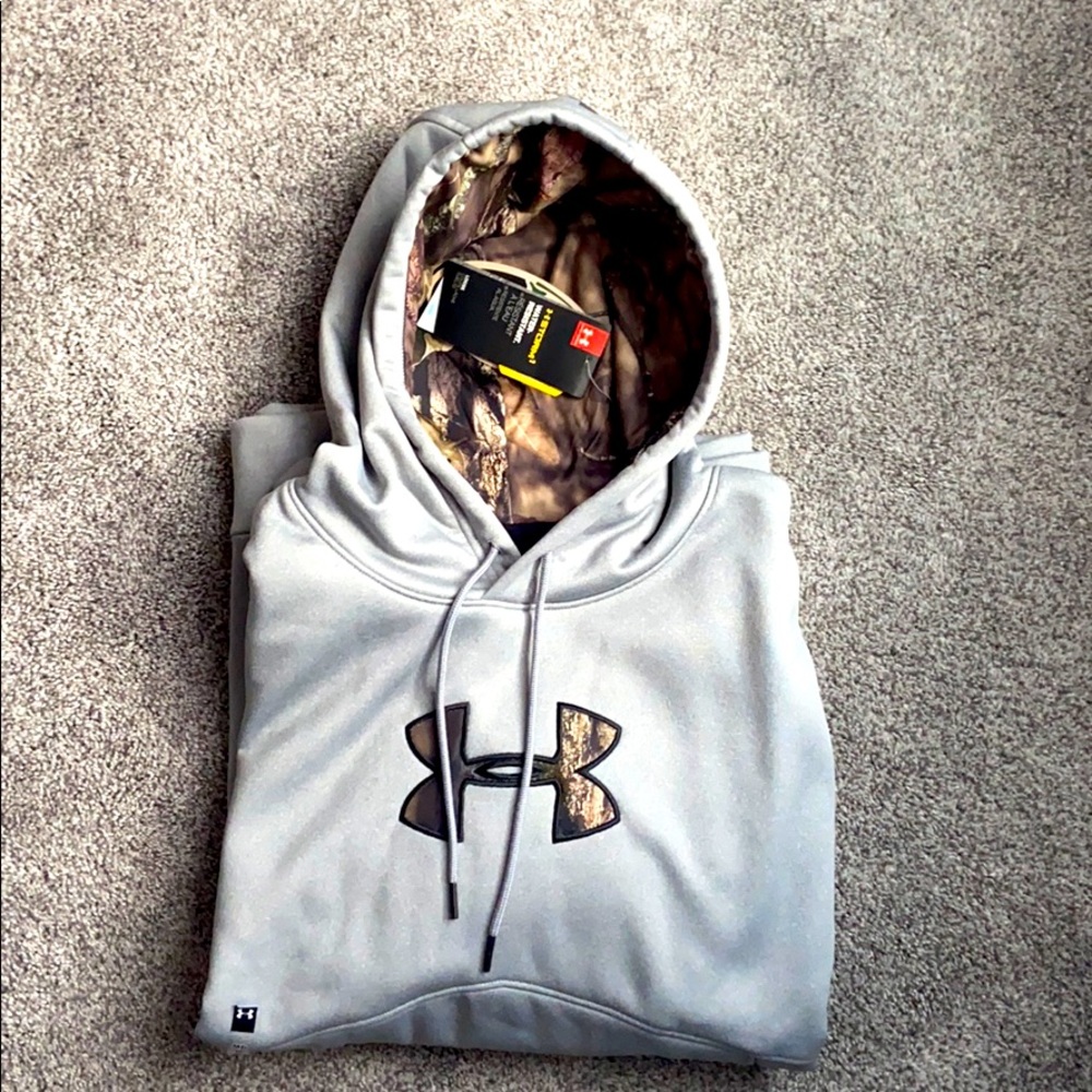NWT - Under Armour Sweatshirt